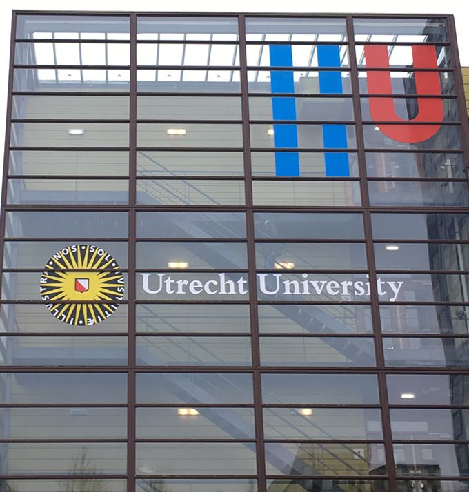 dbad672c-2b9c-46f1-a05a-385161c1a1ad dbad672c-2b9c-46f1-a05a-385161c1a1ad